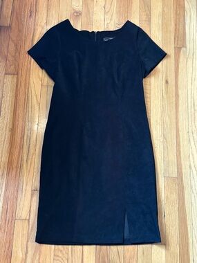 Classic Black Short-Sleeve Midi Sheath Dress